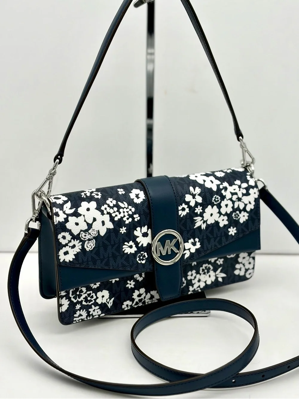 MICHAEL KORS Greenwich Medium Signature Logo Convertible Shoulder Bag Crossbody